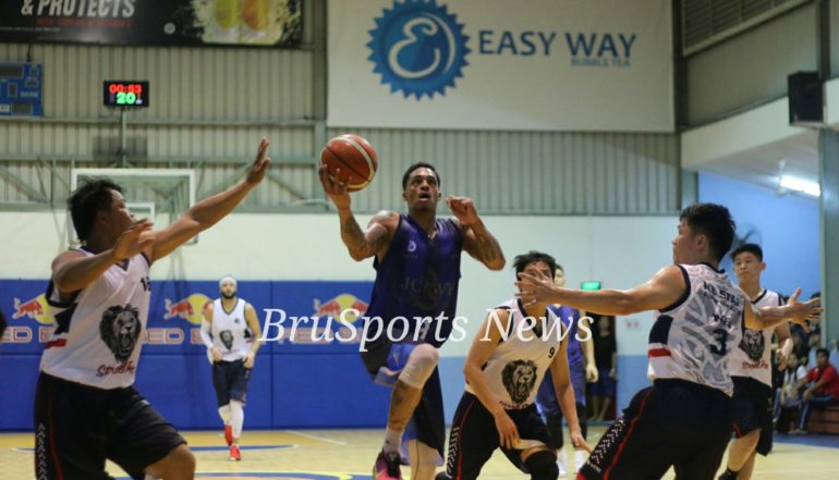 Easyway defeat Street Roc for third victory