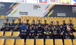 National lawn bowls team bag 3 silver and 1 bronze