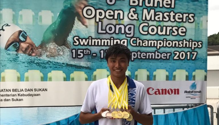 Medal rush for Clement