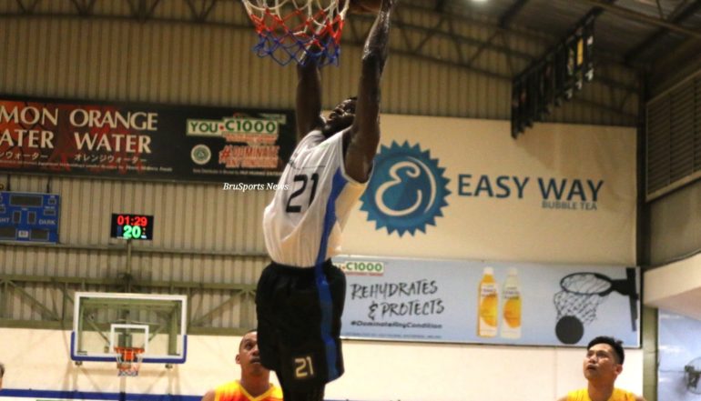 Easyway storm to third win