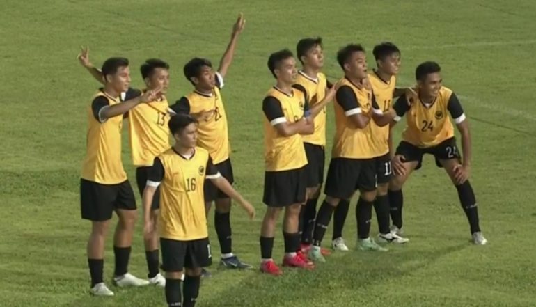 Wasps go down fighting against Laos