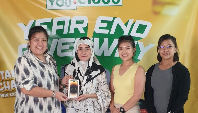 YOU.C1000 Year End Giveaway winners receive prizes