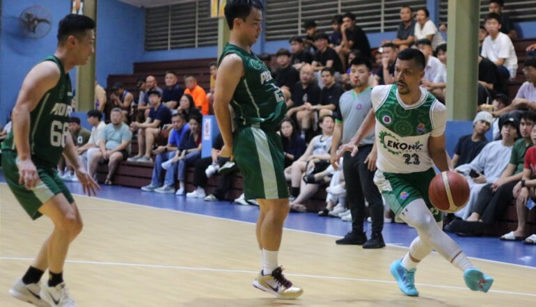 Ekonic blow out Propel in Group D opener